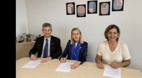 YILDIRIM BAYEZİD ROTARY'DEN  KIZ ÖĞRENCİLERE EĞİTİM PROGRAMI;  HAYATIMA SAHİP ÇIKIYORUM