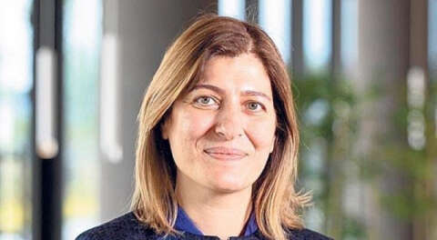 Şeker, Vodafone icra kurulu üyesi