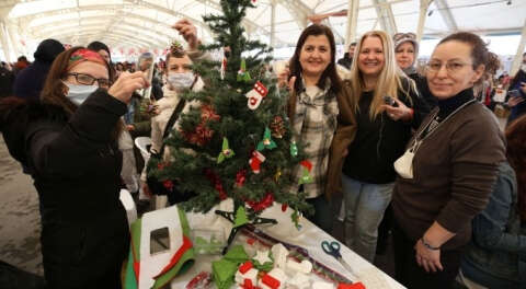 Yeni yıl hediyeleri El Sanatları Şenliği'nden