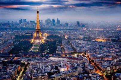 Fransa, 2021 yılında yüzde 7 ile son 52 yılın en yüksek büyüme hızına ulaştı.