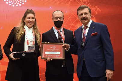 Genç Gözde Tarım Makinaları'na Türkiye’nin en hızlı büyüyen 100 şirketi ödülü