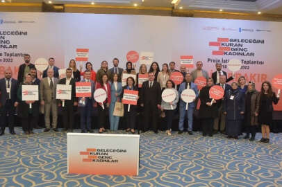 'Geleceğini Kuran Genç Kadınlar'