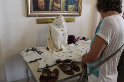 Muğla'nın geleneksel dokumalarına kadın eli