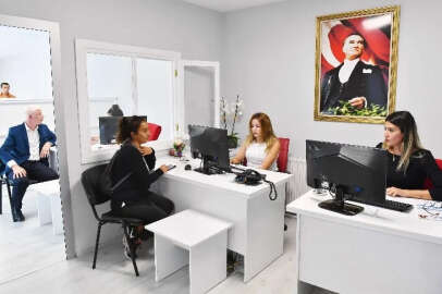 Kariyer Merkezi işveren ve iş arayanlar arasında köprü oluyor