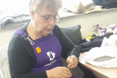 Kocaeli'de lavantaları İZGİM'li kadınlar sanata dönüştürüyor