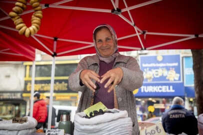 Kadınlar hem kazanıyor hem sosyalleşiyor