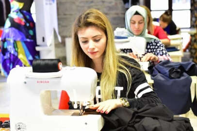 Kadınlar işsizlikten Altın İğne ile kurtuluyor