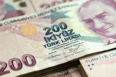 Memur ve emeklilerin zam oranı bugün belli oluyor!