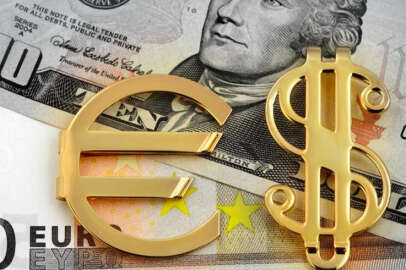 Dolar ve euroda rekor serisi sürüyor!