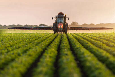 Bakan Yumaklı: Üreticilerimizin her daim yanında olmaya devam edeceğiz