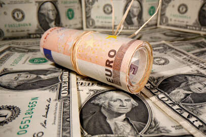 Döviz kuru yeni haftaya yükselişle başladı