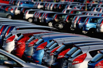 'Yatırım aracı olmaktan çıktı' İkinci el araba fiyatları yüzde 10 düştü 'Önümüzdeki aylarda tekrardan...'