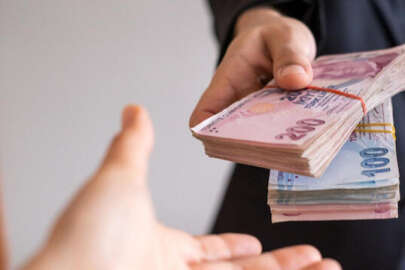 Emekliye ek zam ve memur maaşları zammı Ocak 2024’e kaldı!