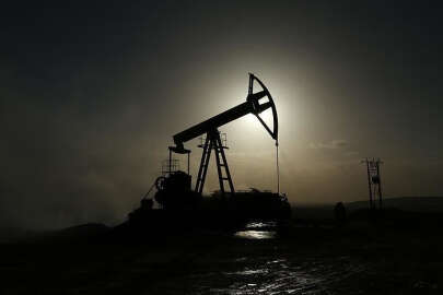 Brent petrolün varili 90,97 dolar