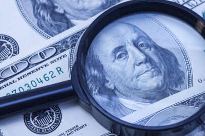 Dolar rekor tazeledi