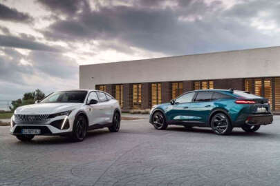 Lüks araç kuyruğu! 20'den fazla kişi sıra bekliyor