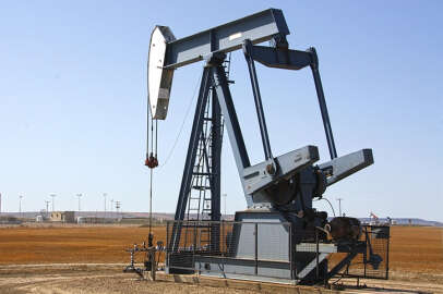 Brent petrolün varil fiyatı 82,98 dolar