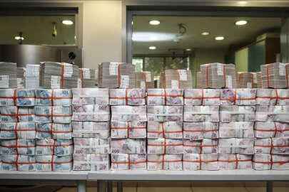 Bankacılık sektörünün aktifleri 23,5 trilyon lira oldu.