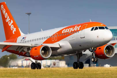 easyJet, İsrail'e uçuşlarını 27 Ekim'e kadar askıya aldı!