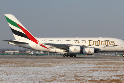 Emirates 5 Airbus A380 daha satın alıyor!