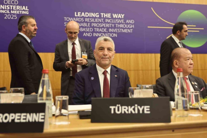 Bakan Bolat OECD Bakanlar Konseyi Toplantısını değerlendirdi.