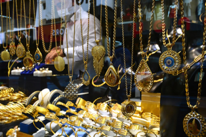 Altının gramı 4 bin 405 liradan işlem görüyor...