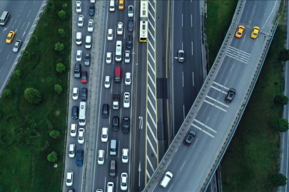 Trafiğe ağustosta 215 bin 130 aracın kaydı yapıldı.