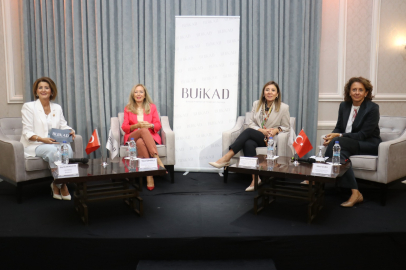 BUİKAD’IN, ‘ZİRVEDEN GELEN TOPUK SESLERİ’ BURSA’DA YANKILANDI