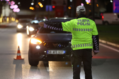 Trafik cezalarına 24 saat içinde 2 kez zam!