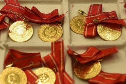 Altın haftaya düşüşle başladı: