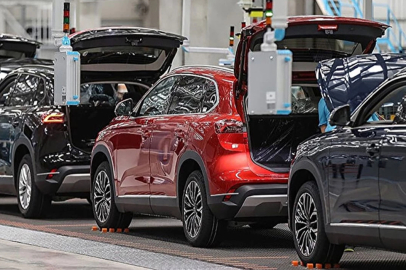 Avrupa’da boyalı araç değerleniyor, Türkiye’de ise fiyat düşüyor!