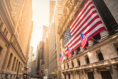 New York borsası, haftanın ilk işlem gününü düşüşle tamamladı.