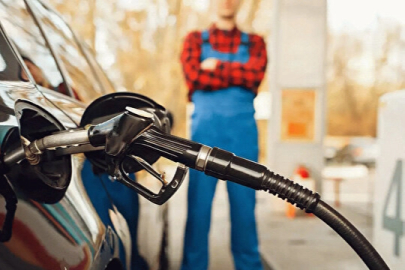 Motorinden sonra benzine de dev indirim geliyor!