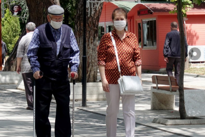 Ocak ayına ilişkin yaşlı aylığı ve engelli aylıkları hesaplarda.