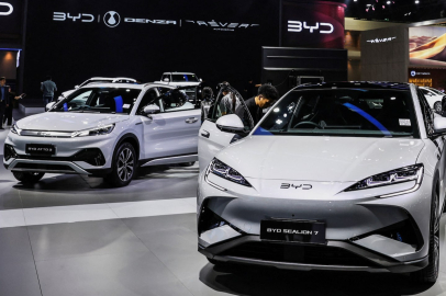 Otomobil ve hafif ticari araç 2025'te rekor kırdı: