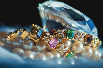 Pırlanta ve elmasa ÖTV maddesi tekliften çıkarıldı.