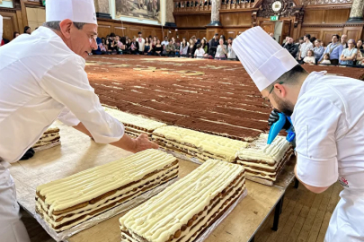 440 metrelik tatlıyla dünyanın en uzun tiramisusu rekoru kırıldı.