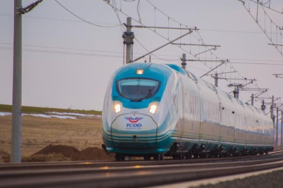 Ankara-Sivas YHT hattı bölgesel ulaşımın merkezine yerleşiyor...