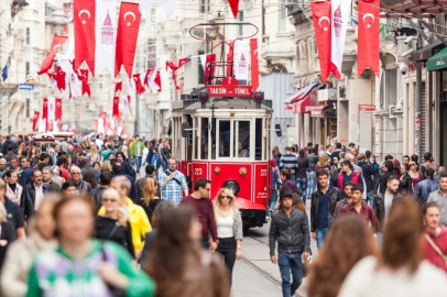 İşsizlik ilk çeyrekte yüzde 8,2’ye geriledi.