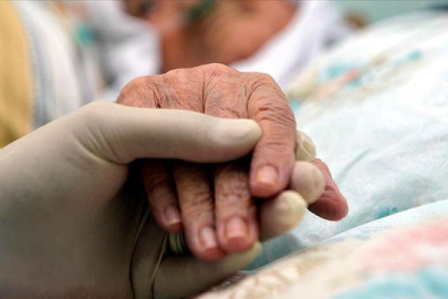 Evde Bakım Yardımı ödemeleri hesaplara yatırılmaya başlandı.